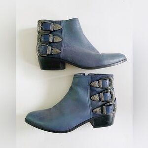 Retro ankle bootie